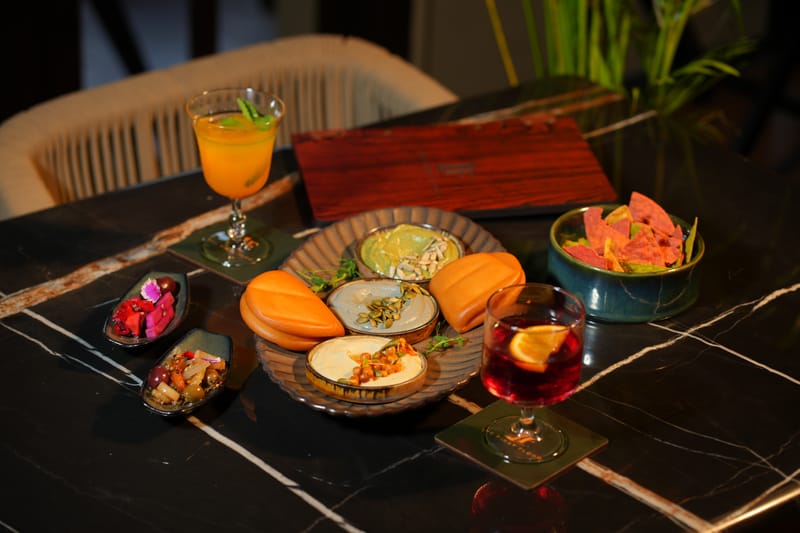Palm Restaurant moment 12